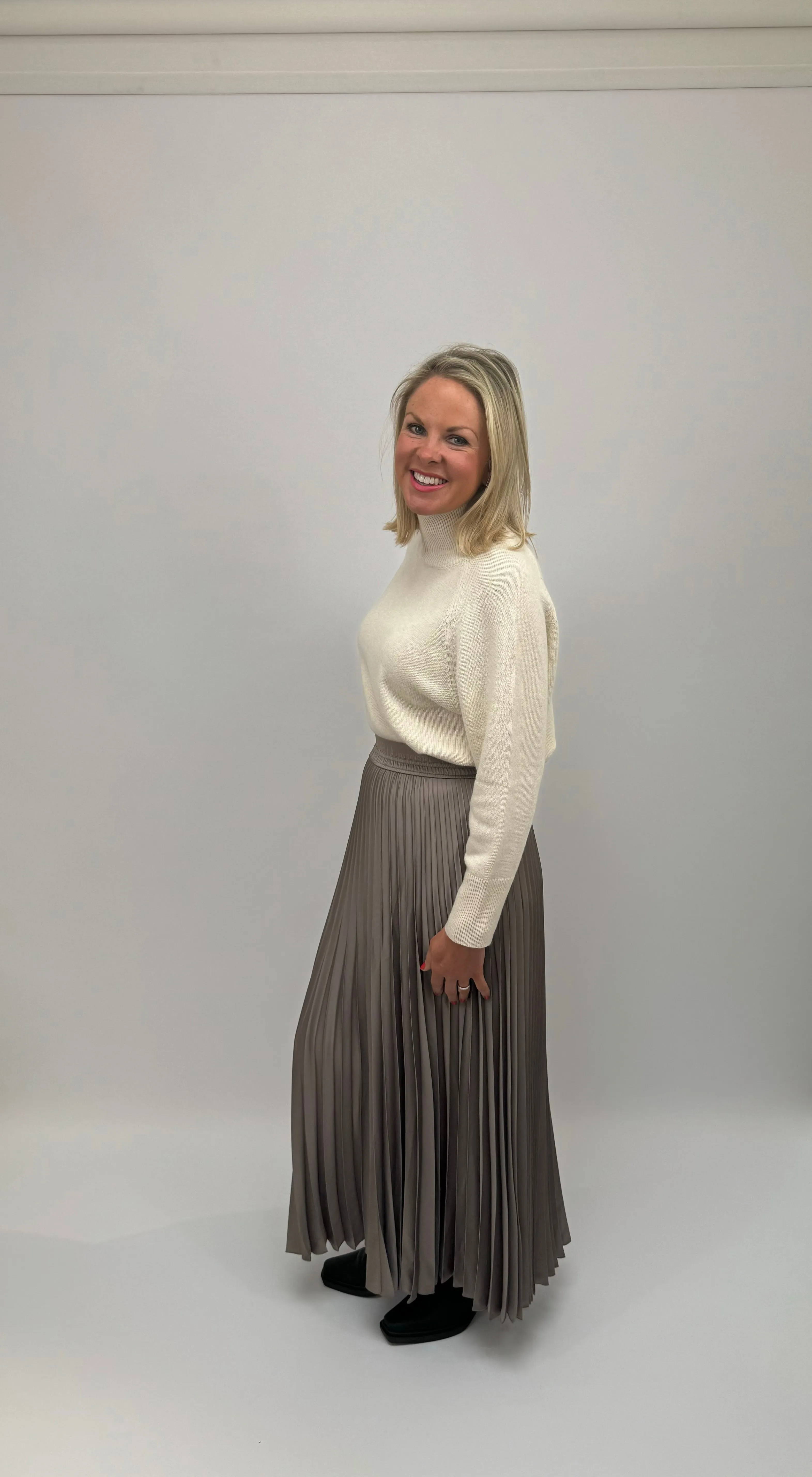 MARELLA Taupe Pleated Skirt