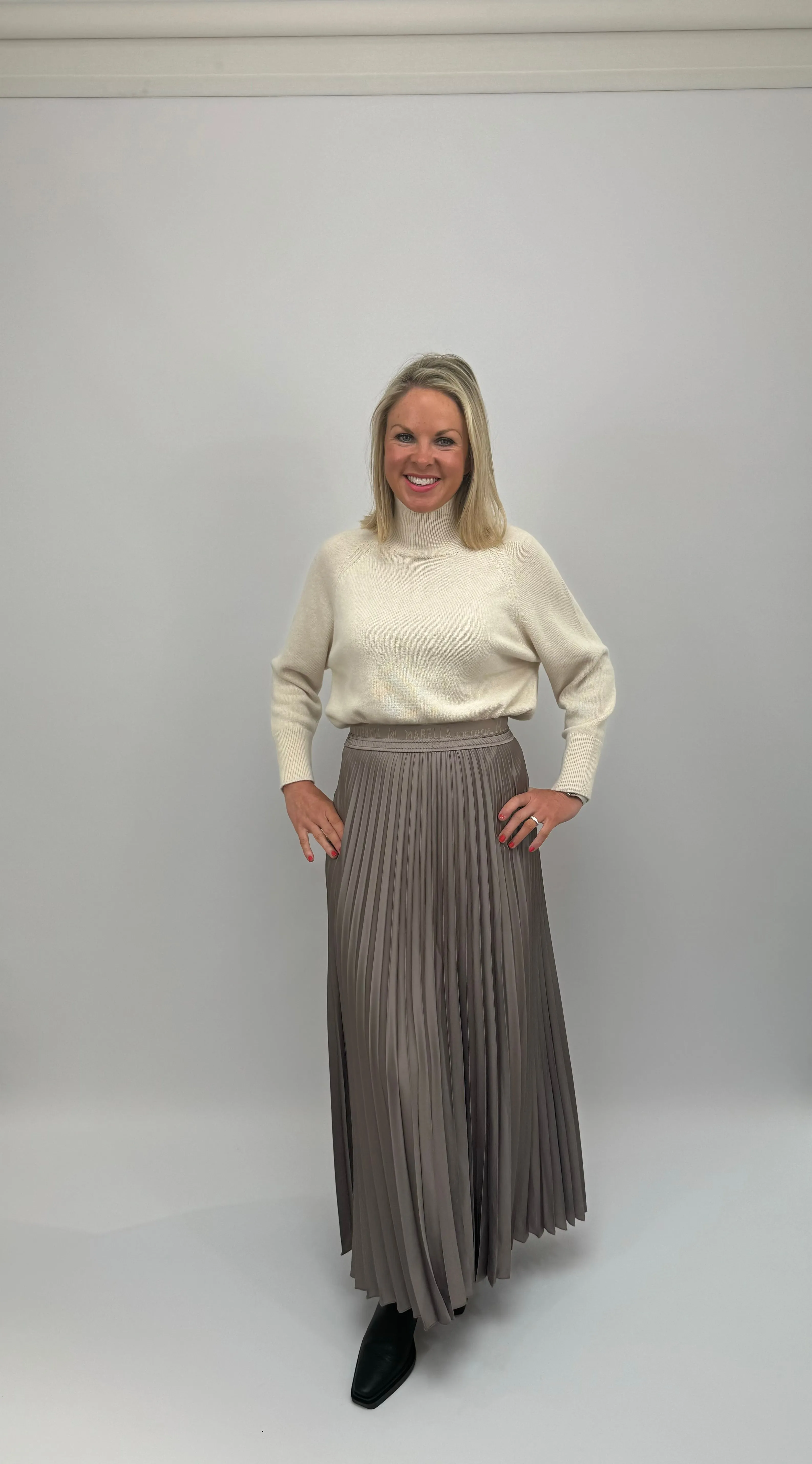 MARELLA Taupe Pleated Skirt
